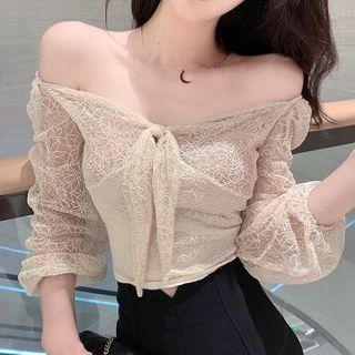 Off-shoulder Lace Cropped Blouse