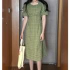 Short-sleeve Gingham Midi A-line Dress Green - One Size