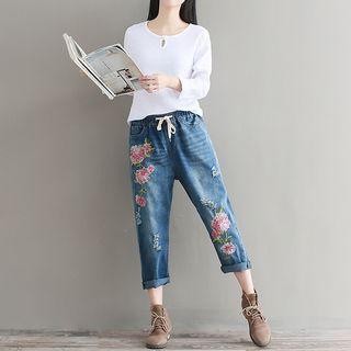 Cropped Embroidered Ripped Harem Jeans