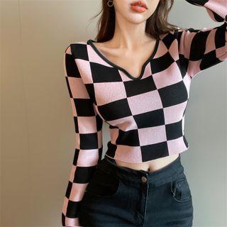 V-neck Check Crop Knit Top