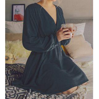 V-necka-line Dress