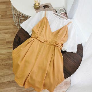 Set: Plain Short-sleeve T-shirt + Sleeveless Dress
