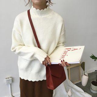 Wave Edge Mock-neck Sweater