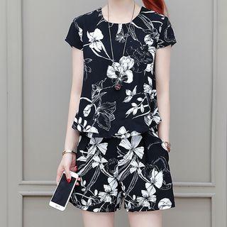 Set: Floral Print Short-sleeve Chiffon Top + Shorts