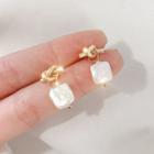 Non-matching Alloy Knot Faux Pearl Dangle Earring 1 Pair - Gold - One Size