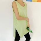 Slit-side Basic Tank Top