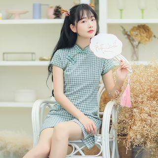 Plaid Short-sleeve A-line Qipao