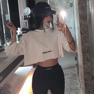 Elbow-sleeve Embroidered Cropped T-shirt / Boot-cut Pants