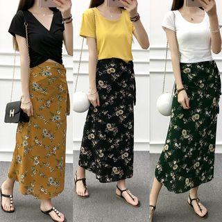 Floral Chiffon A-line Midi Wrap Skirt / Paneled Printed T-shirt