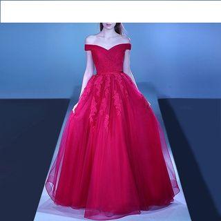 Off-shoulder Lace Appliqu  Ball Gown