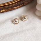 Retro Faux Pearl Earring 1 Pair - Clip On Earring - Gold - One Size