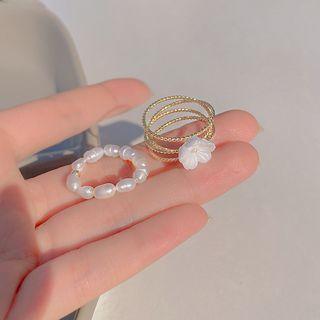 Set Of 2: Flower Layered Alloy Ring + Faux Pearl Ring Set Of 2 - J664 - Gold & White - One Size