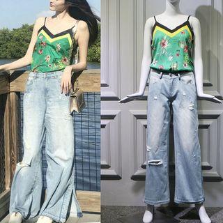 Set: Sleeveless Printed Top + Wide-leg Jeans