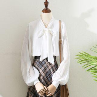 Lantern-sleeve Plain Bow Shirt