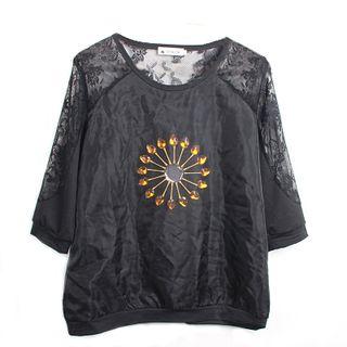 Lace Panel Embellished 3/4-sleeve T-shirt