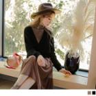 V-neck Long Sleeve Cropped Top