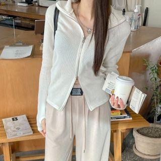 Thumb-hole Reversible-zip Cardigan