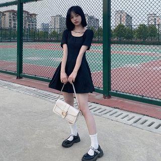 Short-sleeve Scoop-neck Mini A-line Dress