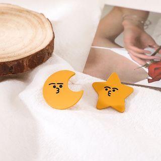 Asymmetrical Star Stud Earring 1 Pair - Orange Yellow - One Size