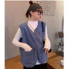 Fleece Vest / Turtleneck Long-sleeve Top / Midi A-line Skirt
