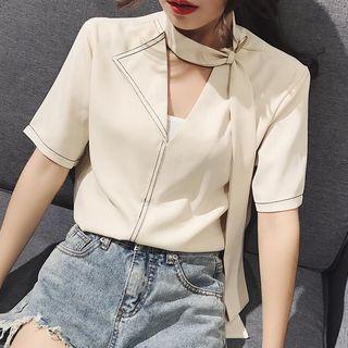 Contrast Stitching V-neck Short-sleeve Blouse