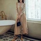 Short-sleeve Lace Midi Dress / Scarf / Set