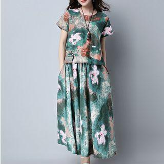 Set: Printed Short-sleeve Top + A-line Maxi Skirt