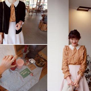 Crochet-collar Floral Print Blouse