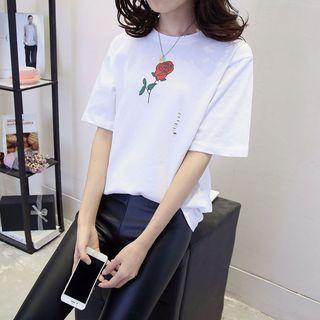 Rose Print Short Sleeve Distressed T-shirt