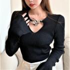 Long-sleeve Chain-accent Knit Top Black - One Size