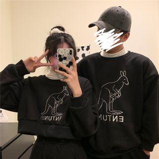 Round-neck Kangaroo Embroidered Sweatshirt