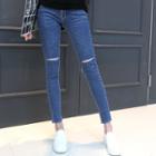 Slit-trim Cutout Skinny Jeans