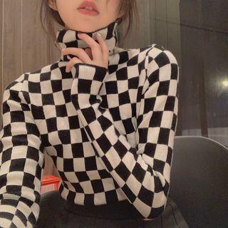 Long-sleeve Turtleneck Checkerboard Knit Top Checkerboard - Black & White - One Size