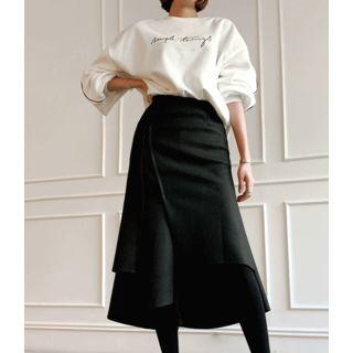Symmetric-hem Flare Skirt