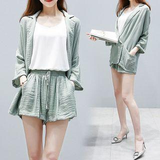 Set : Loose-fit Blazer + Plain Top + Shorts
