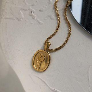 Flower Pendant Alloy Necklace 1pc - Gold - One Size