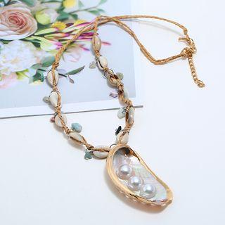 Faux Pearl Shell Pendant Necklace