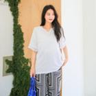 Cutout-neckline Short-sleeve Lace-trim T-shirt