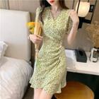 Short-sleeve V-neck Floral Mini Sheath Dress