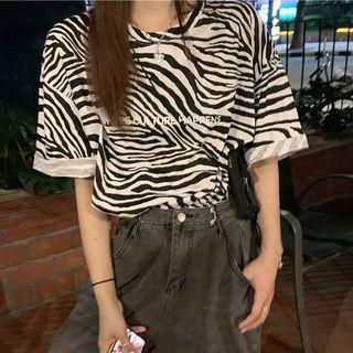 Lettering Zebra Print Short Sleeve T-shirt