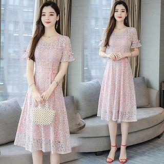 Tie-waist Short-sleeve A-line Lace Dress