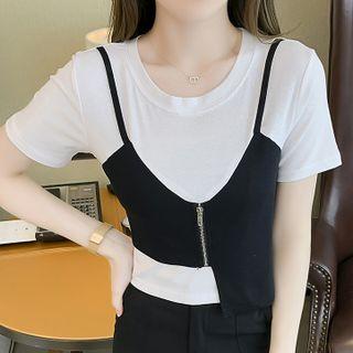 Mock Two-piece Short-sleeve Zip-accent T-shirt