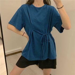 Tie-waist Short-sleeve T-shirt / High-waist Wide-leg Shorts