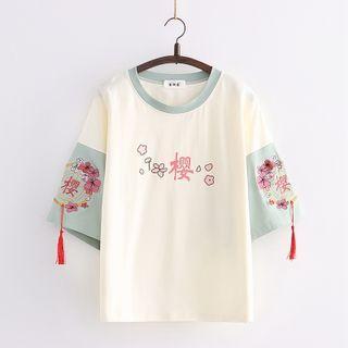 Short-sleeve Floral Embroidered Tasseled T-shirt