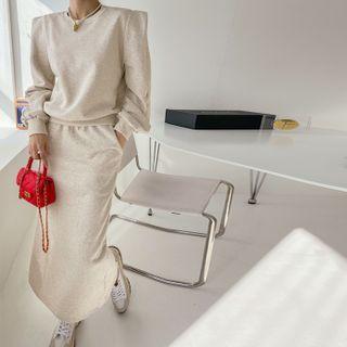 Set: Sharp-shoulder Sweatshirt + Long H-line Skirt