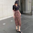 Lace Puff-sleeve Top / Print Leopard Skirt