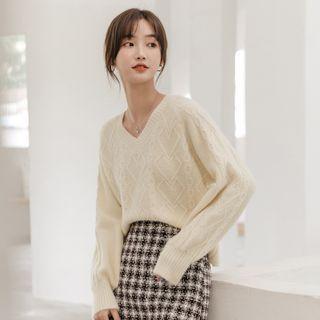 V-neck Plain Ribbed Oversize Sweater