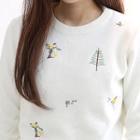 Round-neck Fox Embroidery Sweater
