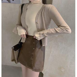 V-neck Knit Cardigan / Turtle-neck T-shirt / Slit A-line Skirt