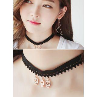 Skull Lace Choker